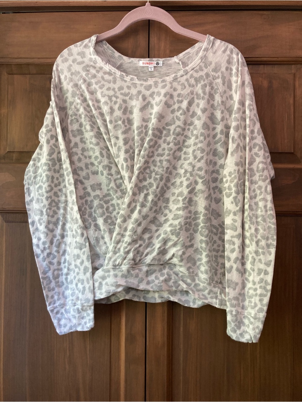Sundry Lightweight Light Gray Animal Print Top 2 (Medium)